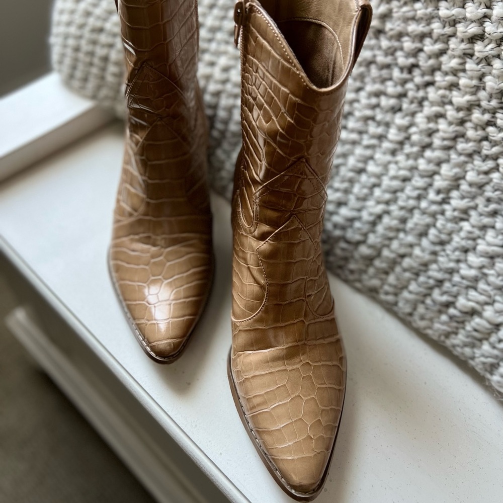 Coconut By Matisse Bambi Western Boot Us Size 8.5 Gem